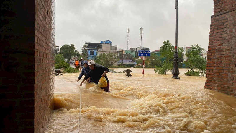 Tính đến sáng 29/10, mưa lũ đã làm 3 người chết, thành phố Đà Nẵng 2 người, Lâm Đồng 1 người. (Ảnh: nhandan.vn)