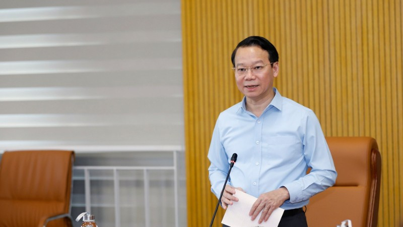 Bộ trưởng Bộ Nông nghiệp và Môi trường Đỗ Đức Duy nhấn mạnh, kiểm soát và cải thiện chất lượng không khí là nhiệm vụ cấp thiết trong bối cảnh phát triển kinh tế-xã hội hiện nay. (Ảnh: KHƯƠNG TRUNG)