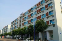 Dự án Nhà ở xã hội Định Hòa (giai đoạn 1) phường Bình Dương đã xây dựng khoảng 3.700 căn hộ, mang lại chỗ ở ổn định cho khoảng 7.000 người lao động. (Ảnh: THẾ ANH)