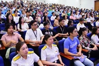 Đông đảo hộ kinh doanh tham dự Hội thảo “Sắp bỏ thuế khoán, hộ kinh doanh cần chuẩn bị gì?" tại Thành phố Hồ Chí Minh. (Ảnh: QUANG ĐỊNH)