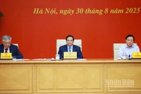 Thủ tướng Chính phủ Phạm Minh Chính chủ trì cuộc họp. (Ảnh: TRẦN HẢI)