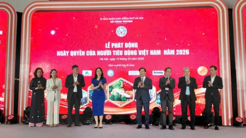 Hà Nội đẩy mạnh bảo vệ người tiêu dùng, hướng tới tiêu dùng an toàn và bền vững