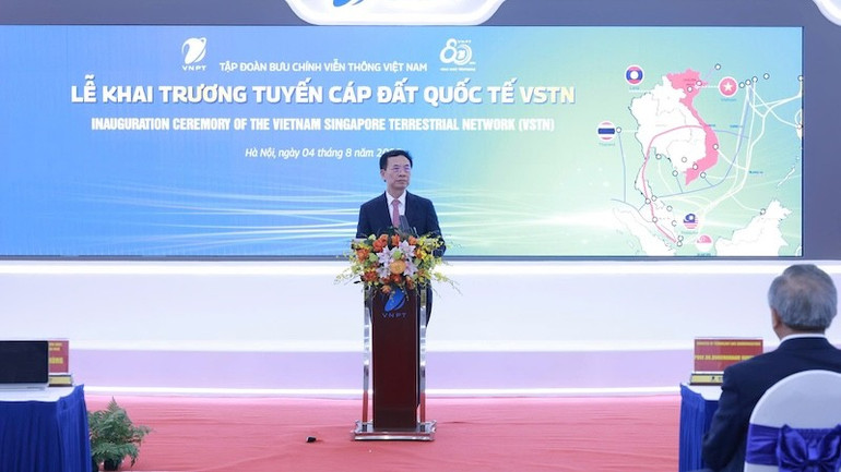Minister of Science and Technology Nguyen Manh Hung spoke at the ceremony. z6872521283733-c49338cc100920a31d38c75b522bcdbf.jpg