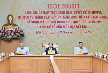 Thủ tướng Phạm Minh Chính chủ trì Hội nghị đánh giá 3 năm thực hiện Nghị quyết số 18-NQ/TW và 1 năm thi hành Luật Đất đai năm 2024.