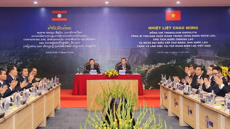 Đoàn đại biểu cấp cao Đảng, Nhà nước Lào làm việc tại Tập đoàn Điện lực Việt Nam.