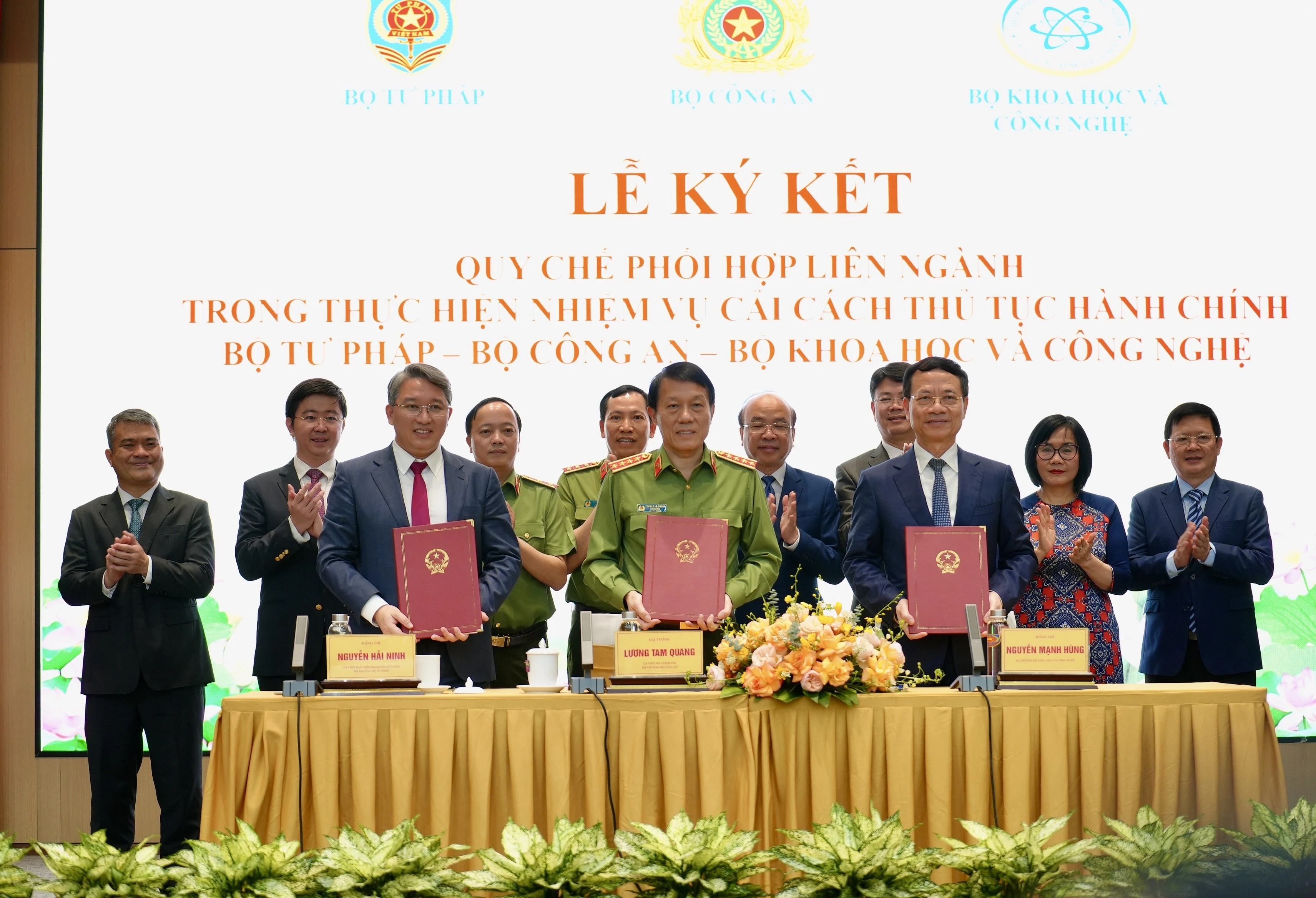 Ba Bộ ký kết quy chế phối hợp, đẩy mạnh cải cách thủ tục hành chính