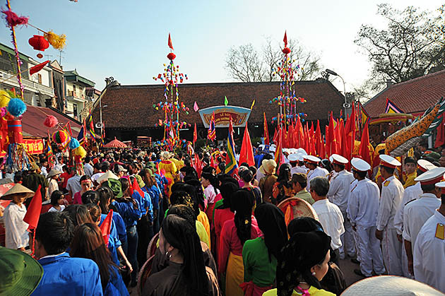 Đến Hội làng Chuông xem đấu cờ người, thổi cơm thi ảnh 4