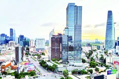 Một góc trục đường Lê Lợi nhìn từ trên cao. (Ảnh THẾ ANH)