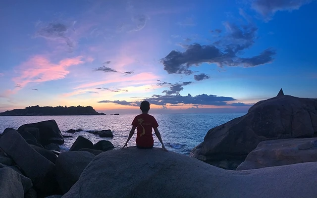 Đón ánh bình minh đầu tiên trên dải đất hình chữ S.