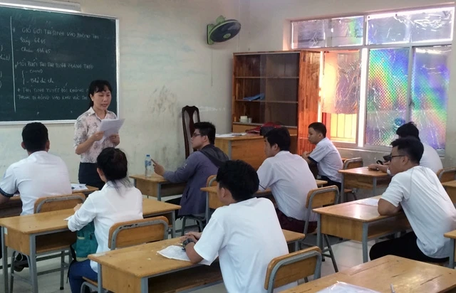 Nếu không có cơ chế giám sát hiệu quả, việc bỏ biên chế sẽ tạo cơ hội phát sinh nhiều tiêu cực.
