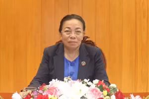 Bà Sounthone Sayachak, Bí thư Trung ương Đảng Nhân dân Cách mạng Lào, Phó Chủ tịch Quốc hội Lào. (Ảnh: Cộng tác viên)