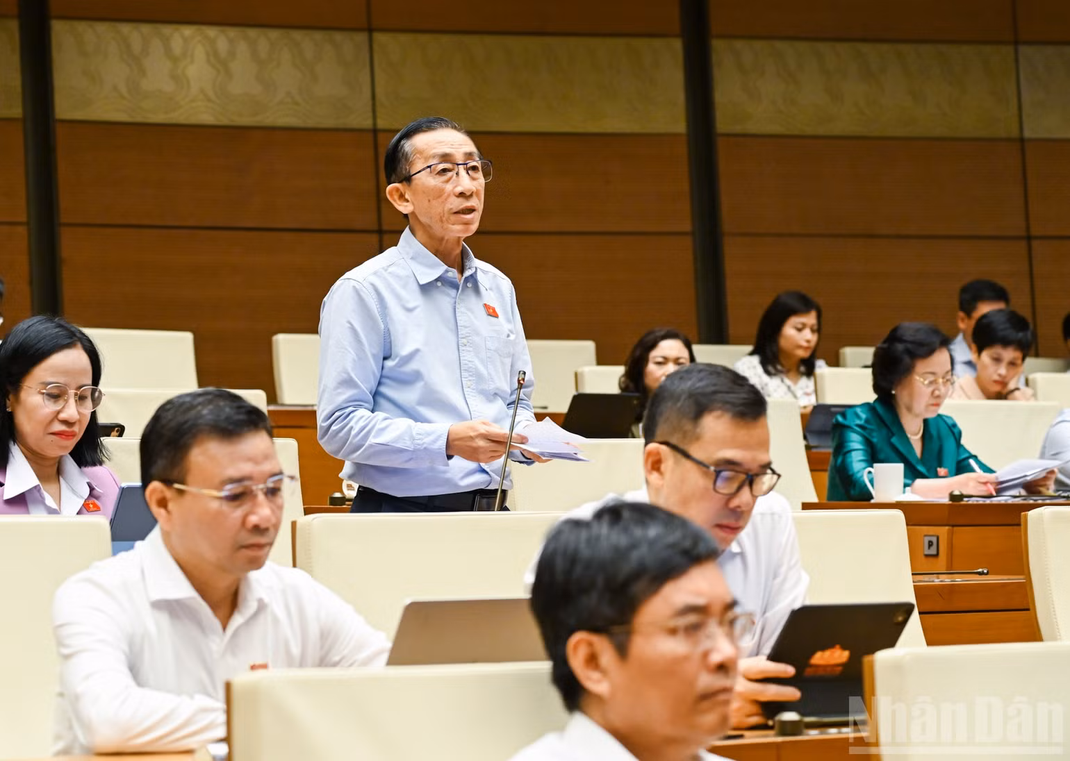 ndo_br_tran-hoang-ngan-hcm.jpg