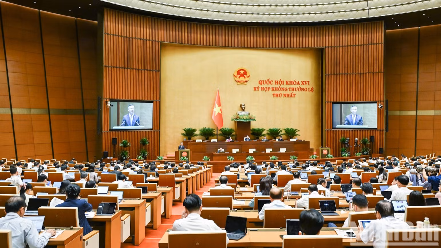 ndo-br-bieu-quyet-cong-trinh-phuc-vu-apec-7144.jpg