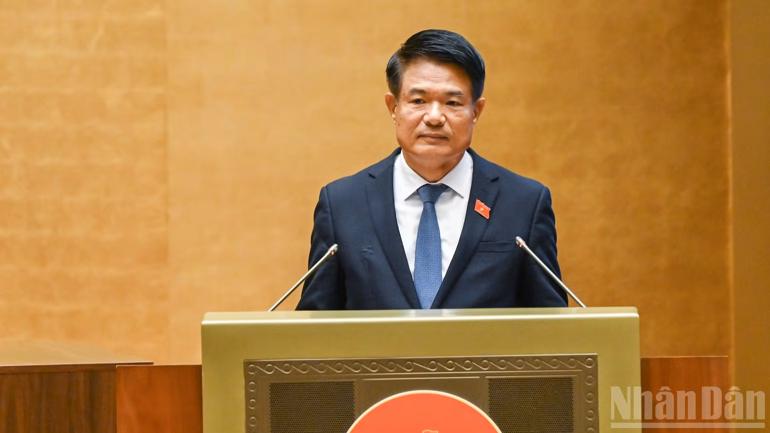 ndo_br_vien-truong-nguyen-huy-tien-4961.jpg