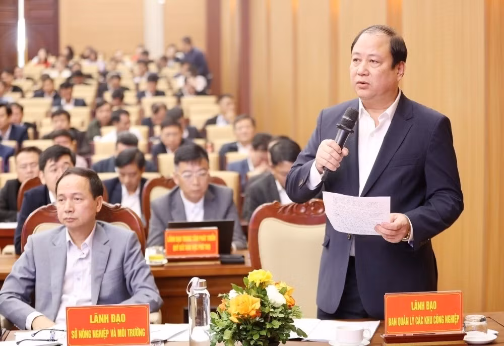 ng-hoang-long-bien-truong-ban-quan-ly-cac-kcn-tinh-phu-tho-lam-ro-cac-kien-nghi-cua-doanh-nghiep.jpg