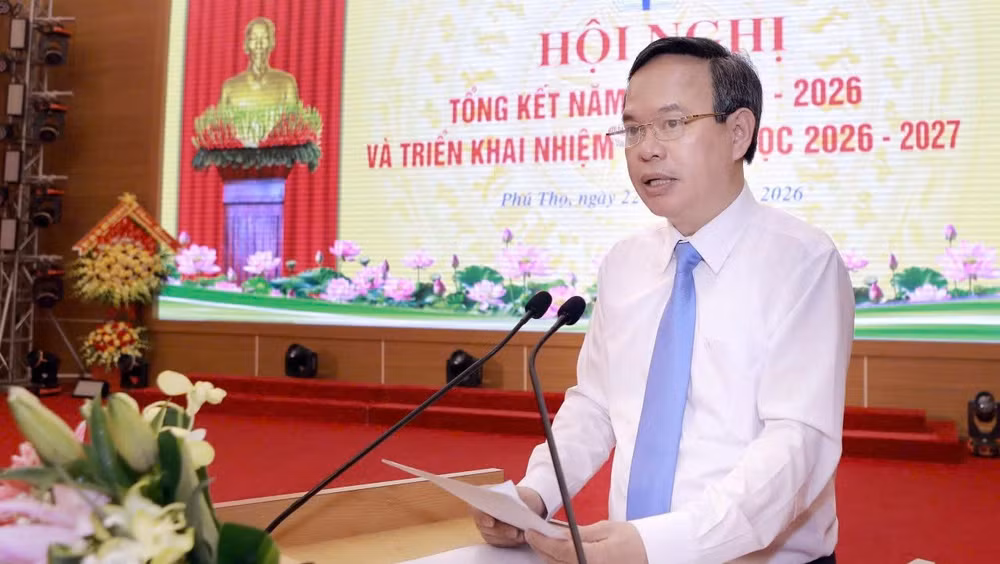 a5-giam-doc-so-giao-duc-dao-tao-trinh-the-truyen-phat-bieu-chi-dao-tai-hoi-nghi-tong-ket-nganh.jpg