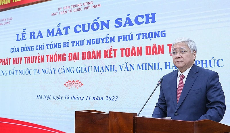 Đồng chí Đỗ Văn Chiến phát biểu tại buổi lễ. 