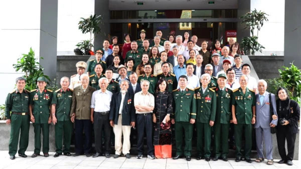 Họp mặt truyền thống Cục Chính trị Quân Giải phóng miền nam Việt Nam.