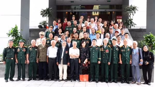 Họp mặt truyền thống Cục Chính trị Quân Giải phóng miền nam Việt Nam.