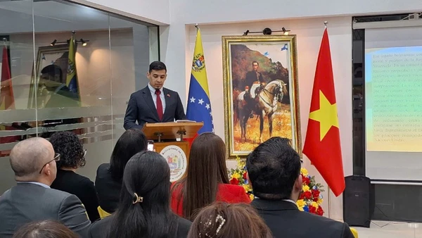 Đại sứ Đặc mệnh toàn quyền Venezuela tại Việt Nam Juan Carlos Fernandes Juárez khẳng định tầm quan trọng của quan hệ ngoại giao Việt Nam-Venezuela. (Ảnh: KHẮC KIÊN)