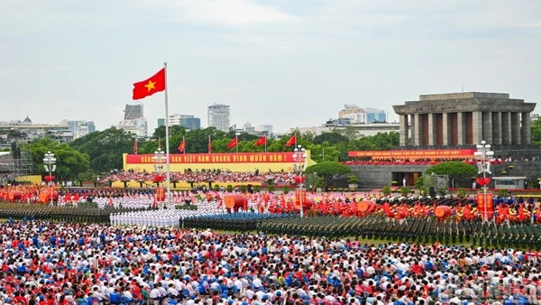 Toàn cảnh Quảng trường Ba Đình trong Lễ diễu binh, duyệt binh kỷ niệm 80 năm. ( Ảnh THẾ ĐẠI)