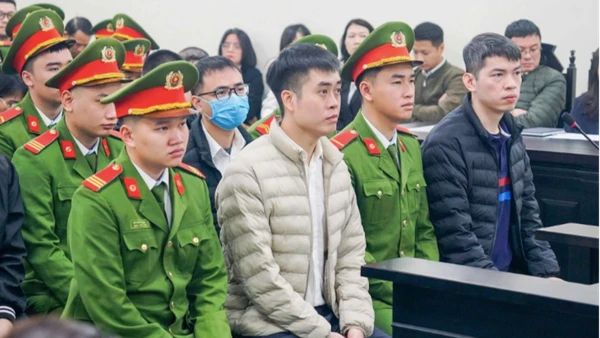 Các bị cáo tại phiên tòa.