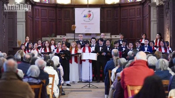 Số tiền gây quỹ được dùng để hỗ trợ trẻ em là nạn nhân chất độc da cam tại Việt Nam. (Ảnh: MINH DUY)