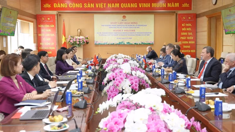 Quang cảnh buổi hội đàm.