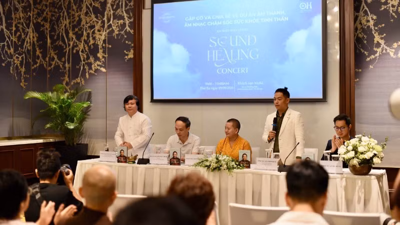 Đại diện các đơn vị tại buổi chia sẻ về dự án âm nhạc, âm thanh chăm sóc sức khỏe tinh thần.