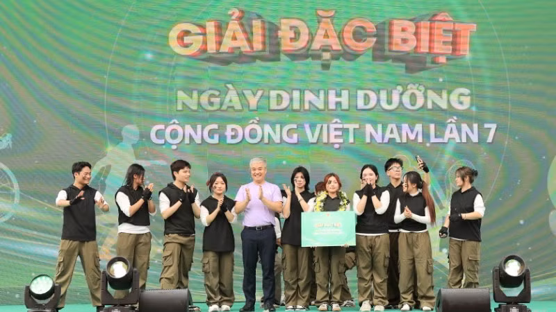 ngay-dd75-6168.jpg