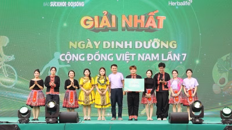 ngay-dd74-6881.jpg