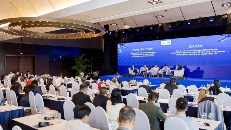 Phiên tọa đàm tại diễn đàn 6-3-7716.jpg