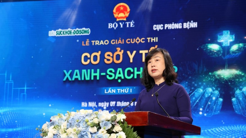 Bộ trưởng Y tế Đào Hồng Lan phát biểu tại buổi lễ. toi7-5-3914.jpg