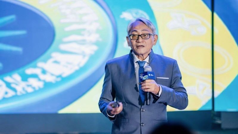 PGS, TS Cao Hữu Nghĩa - Chủ nhiệm Bộ môn Khoa học Y sinh, Viện Pasteur Thành phố Hồ Chí Minh báo cáo tại hội nghị. pc1-8378.jpg