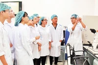 Hoạt động nghiên cứu khoa học tại Đại học Quốc gia Thành phố Hồ Chí Minh.