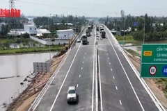 [Video] Lùi thời gian khai thác cao tốc Cần Thơ - Cà Mau 