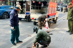 Lực lượng chức năng tăng cường xử lý các trường hợp vi phạm trật tự đô thị.