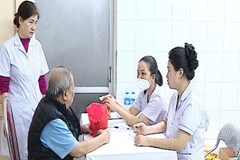 [Video] Không ai bị bỏ lại phía sau: Bắt bệnh sớm cho người già, người yếu thế