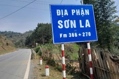 Biển báo trên Ql.6 qua Sơn La cần lắp đặt lại cho phù hợp sau sáp nhập đơn vị hành chính.