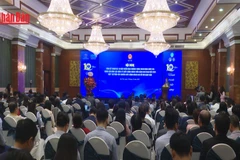 [Video] Ngày càng nhiều người nước ngoài đến Việt Nam chữa bệnh