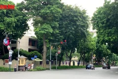 [Video] Hà Nội: Đèn tín hiệu chỉ hiển thị 8 giây cuối chu kỳ tại một số ngã tư 