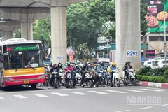 Sự xuất hiện của camera AI khiến người dân có thái độ chấp hành quy định về an toàn giao thông nghiêm túc hơn. (Ảnh: PHƯƠNG THẢO)