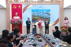 [Video] Trao giải Cuộc thi ảnh báo chí “Việt Nam trên hành trình đổi mới”