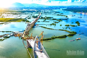 Cầu Phước An, công trình giao thông trọng điểm kết nối Thành phố Hồ Chí Minh với Đồng Nai và các tỉnh miền tây, đang vượt tiến độ.