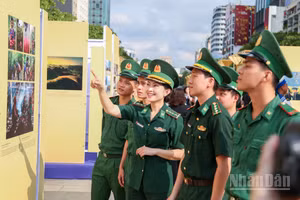 Triển lãm ảnh Việt Nam - Một dải non sông giới thiệu 153 ảnh nghệ thuật tiêu biểu được chọn lọc từ cuộc thi và triển lãm ảnh nghệ thuật cấp quốc gia.