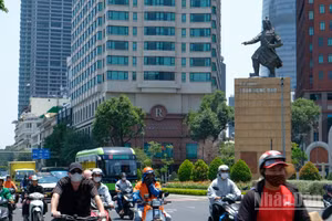 Đông Nam Bộ đang trải qua những ngày nắng nóng kéo dài.