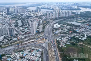 Nút giao An Phú đang hoàn thiện những công đoạn cuối, sẵn sàng thông xe dịp 30/4.