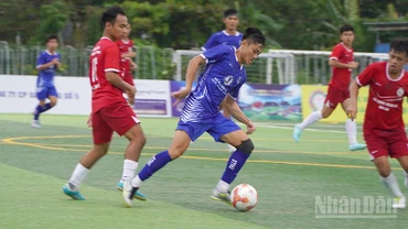 Trận đấu diễn ra đầy kịch tính khi 2 đội bước vào hiệp 2.