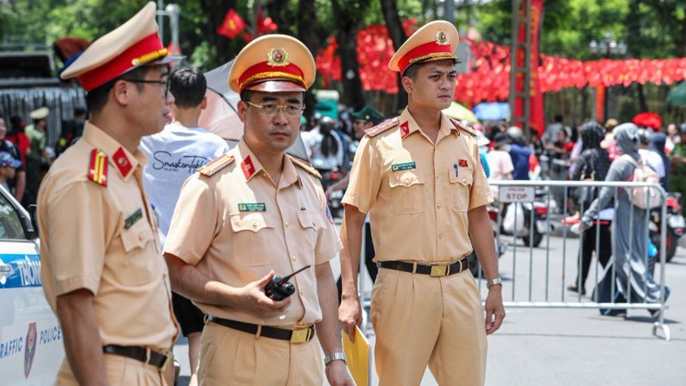 Kiểm tra công tác bảo đảm trật tự an toàn giao thông trước buổi tổng duyệt lễ kỷ niệm. gen-h-z6939703001886-472d2371f5be6de3b46305d200741b66-5165.jpg