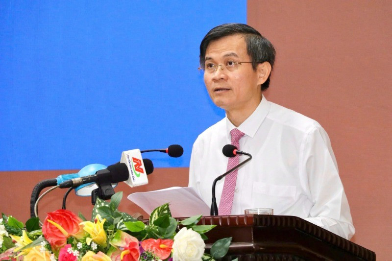 Đồng chí Đoàn Minh Huấn, Ủy viên Trung ương Đảng, Bí thư Tỉnh ủy Ninh Bình đánh giá cao hoạt động của Hội đồng nhân dân tỉnh Ninh Bình trong 6 tháng đầu năm 2025 và từ đầu nhiệm kỳ 2021-2026. z6730056471184-822888f2364d1bccead1cfdeddc0a068-2950.jpg